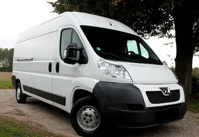 Wypożyczalnia/wynajem samochodów dostawczych